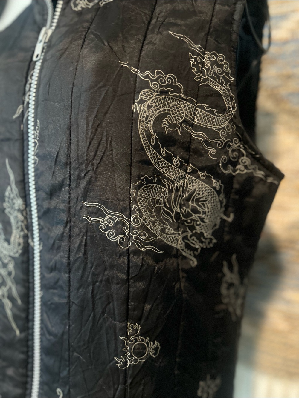 White Moon Black Embroidered Dragon Quilted Vest - Women - Picture 4 of 9